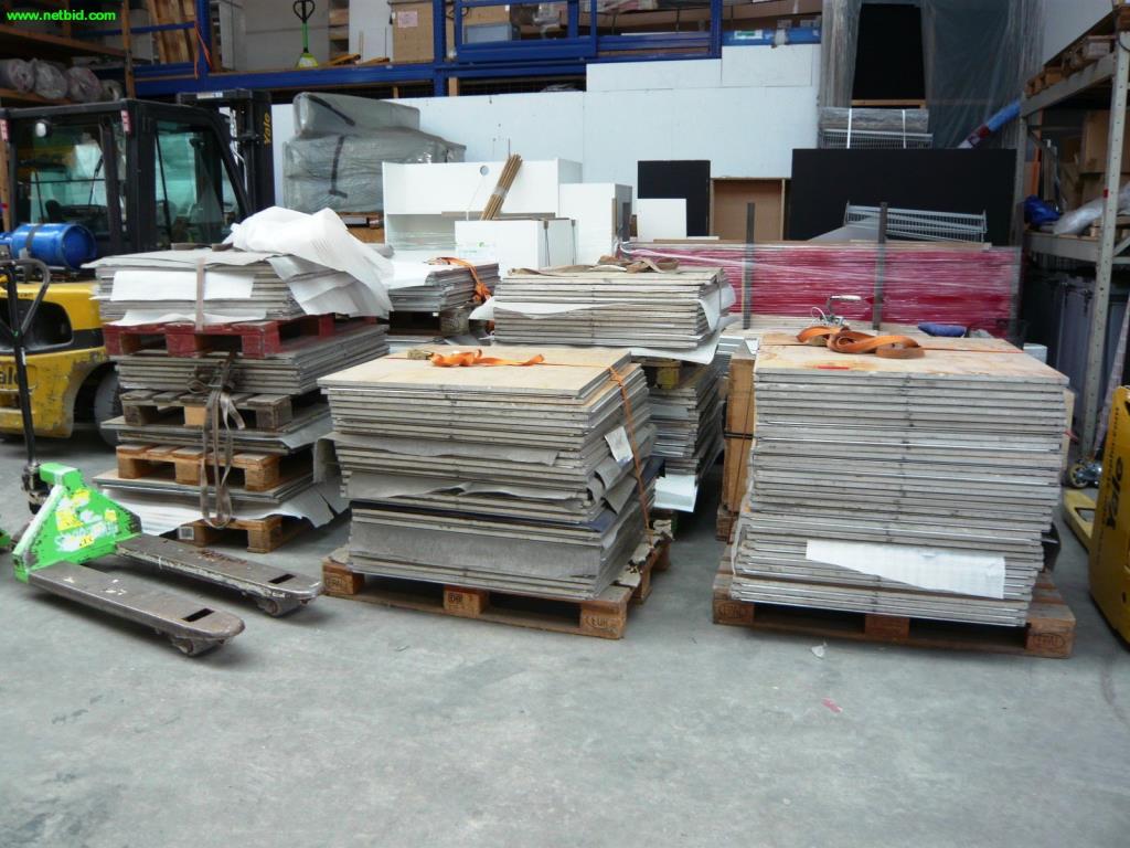 umfangreicher Posten Veranstaltungs-<br>technik – Ton-, Licht- und Videotechnik-1