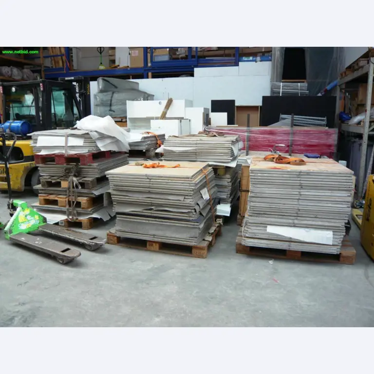 umfangreicher Posten Veranstaltungs-<br>technik – Ton-, Licht- und Videotechnik-1