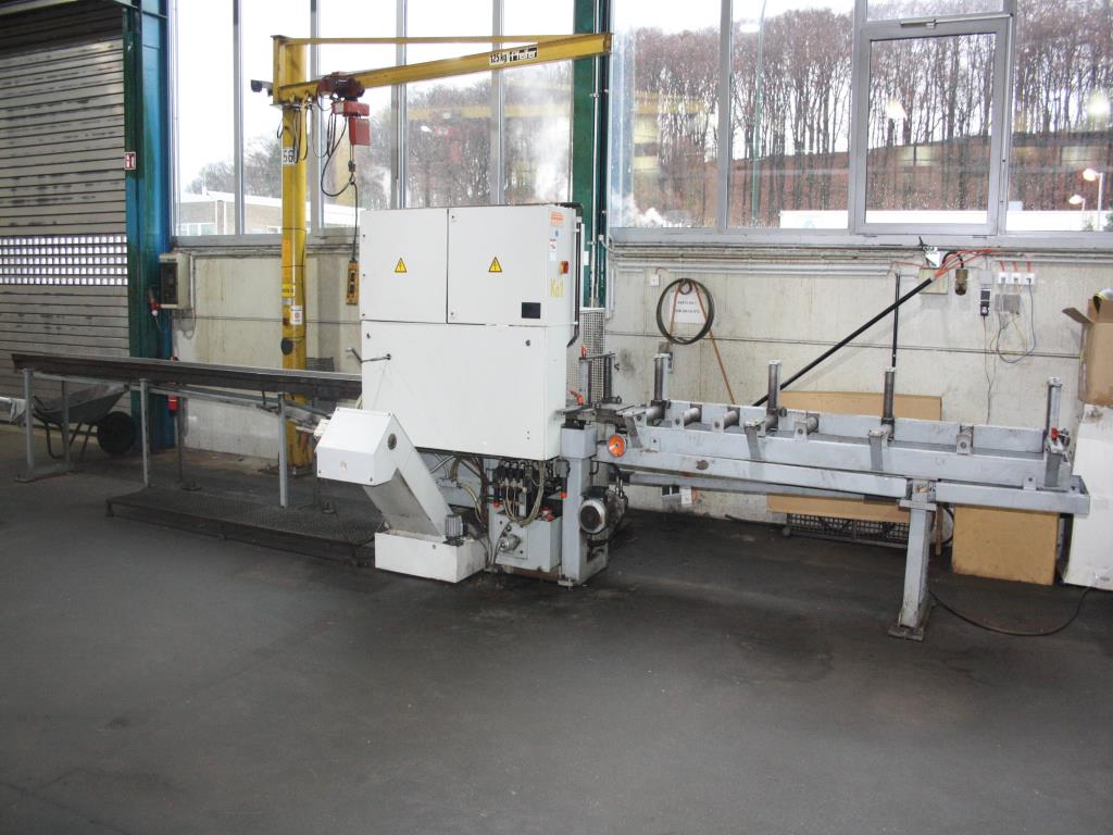 well-maintained machines from the metalworking/ machining sector -2