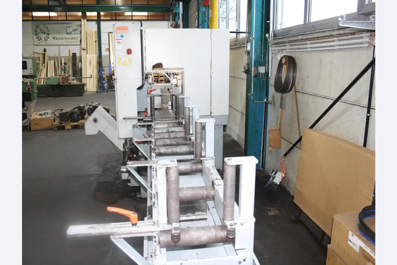 well-maintained machines from the metalworking/ machining sector -3