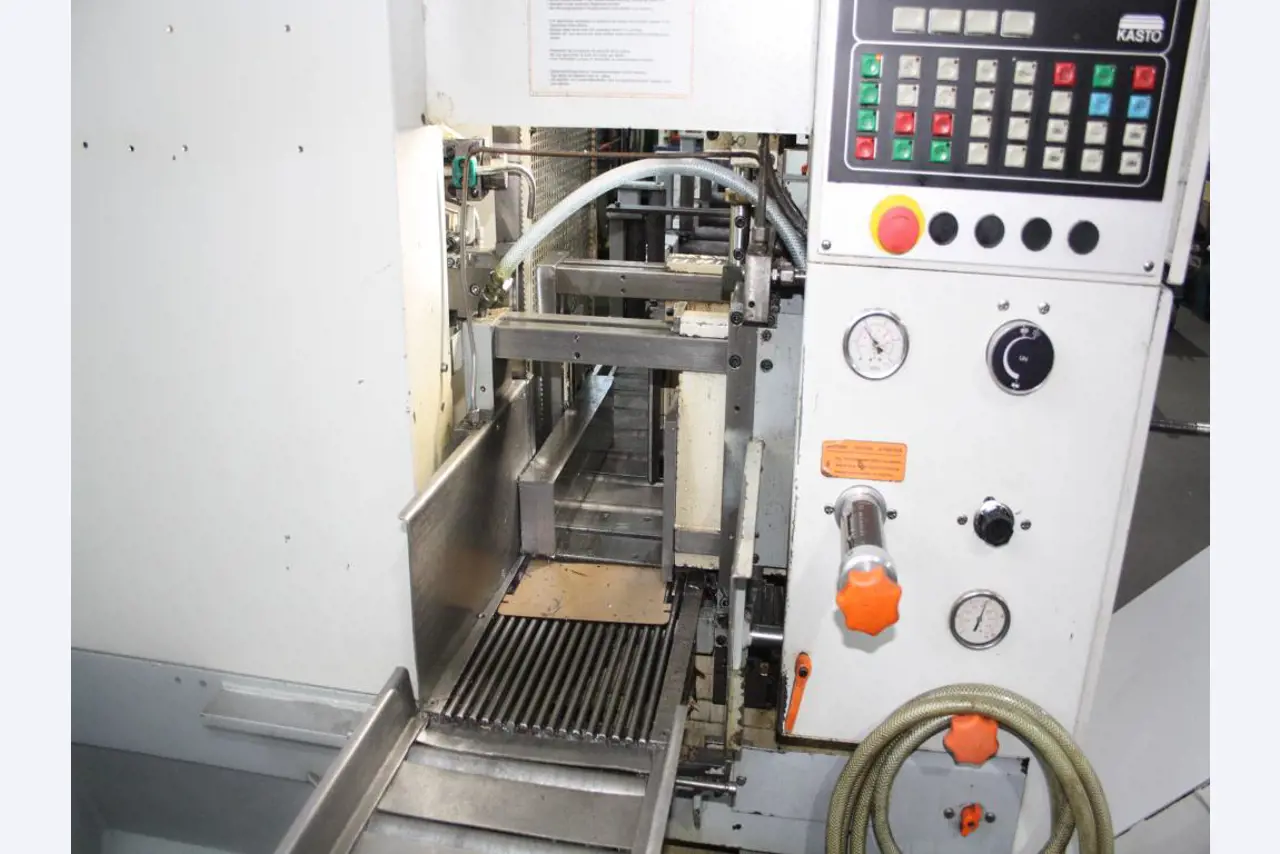 well-maintained machines from the metalworking/ machining sector -4