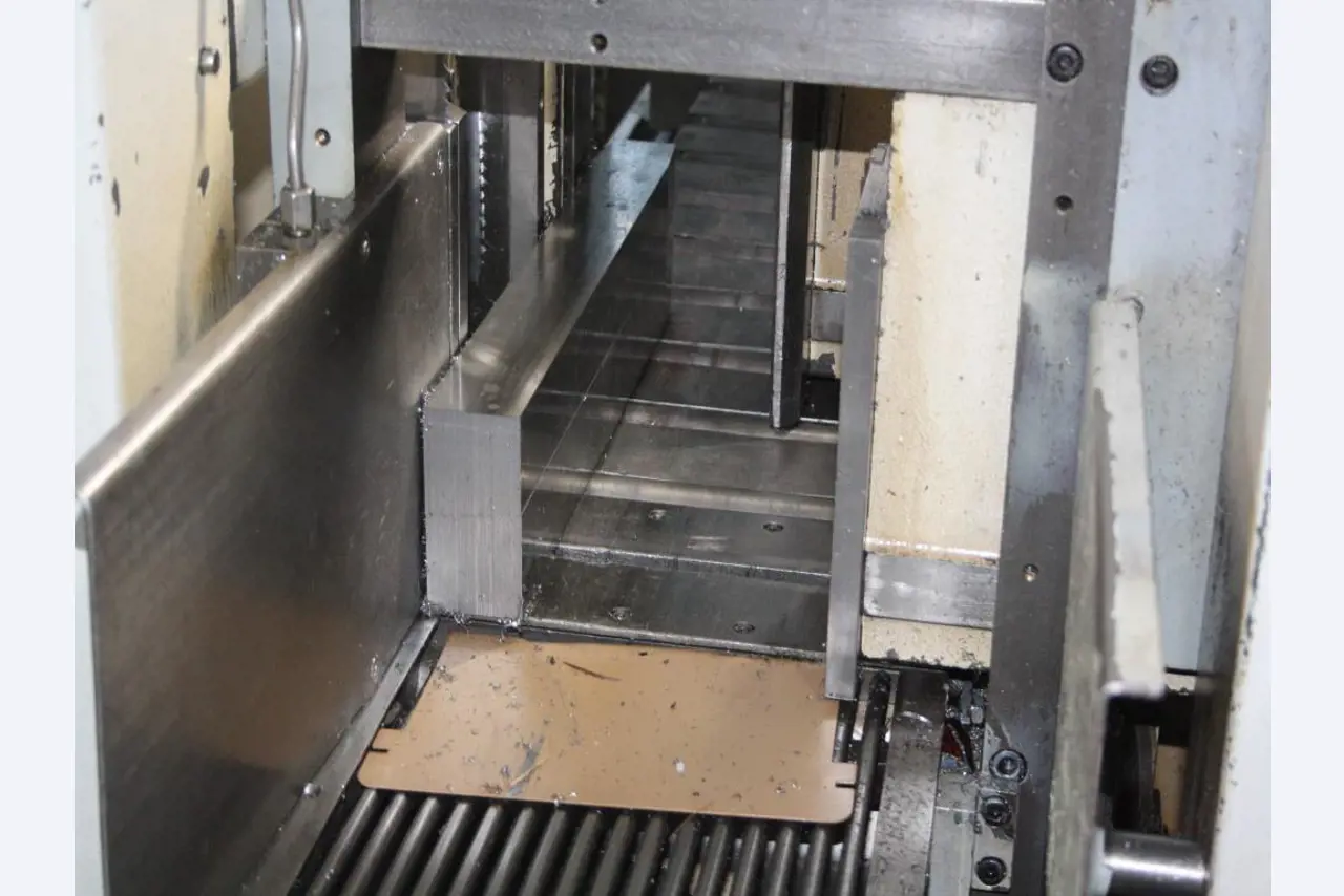 well-maintained machines from the metalworking/ machining sector -5