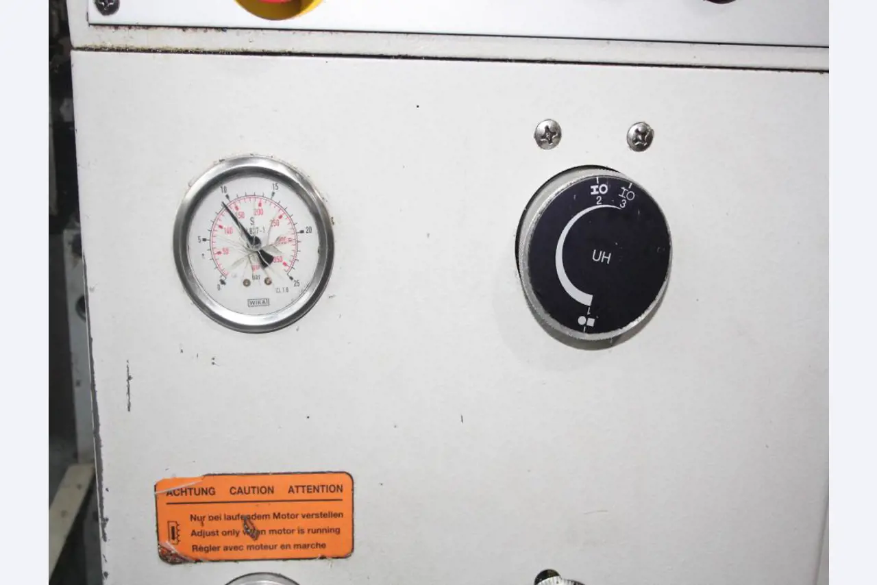 well-maintained machines from the metalworking/ machining sector -8