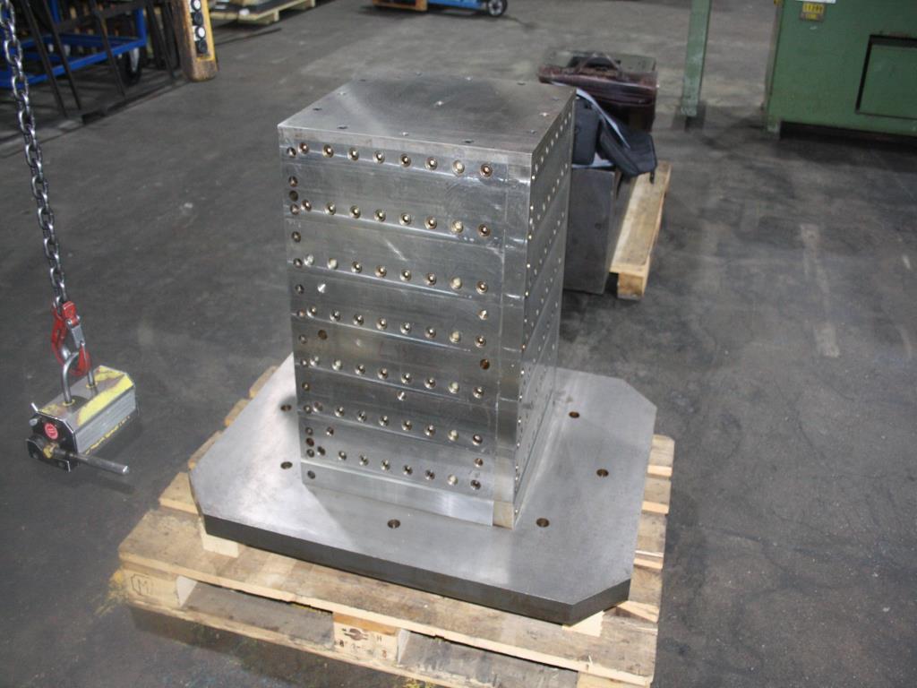 well-maintained machines from the metalworking/ machining sector -2