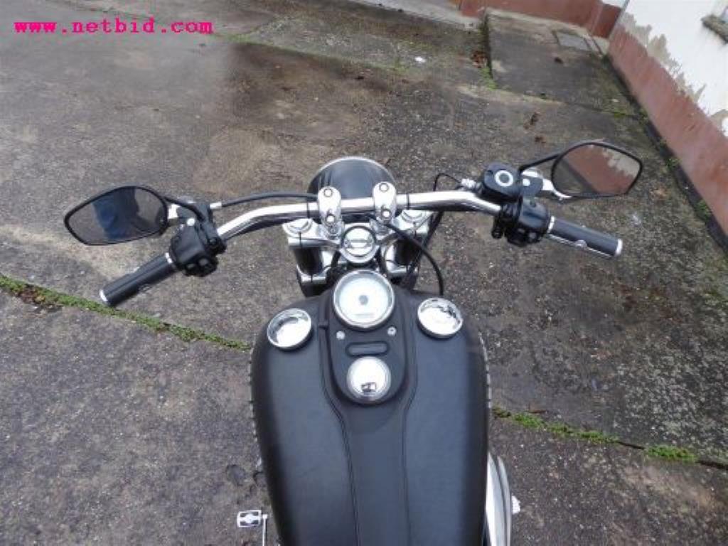 gepflegter Fuhrpark:<br>2 Porsche sowie 3 Harley Davidson-7