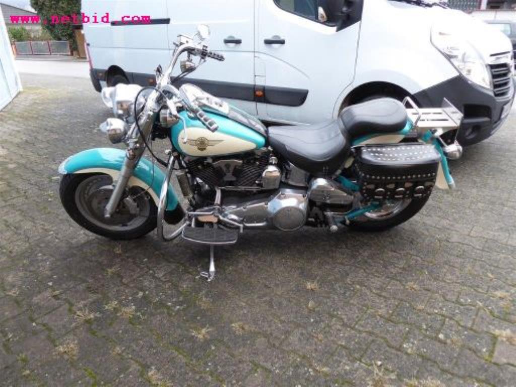 parc automobile bien entretenu:&lt;br&gt;2 Porsche ainsi que 3 Harley Davidson-2