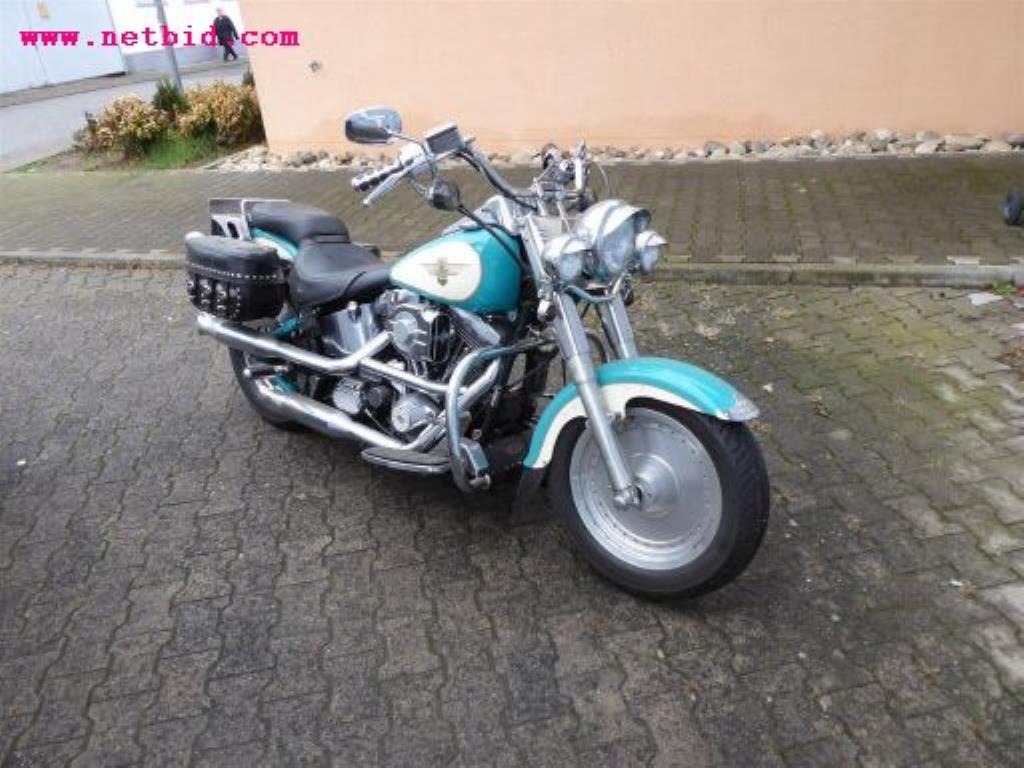 parc automobile bien entretenu:&lt;br&gt;2 Porsche ainsi que 3 Harley Davidson-4