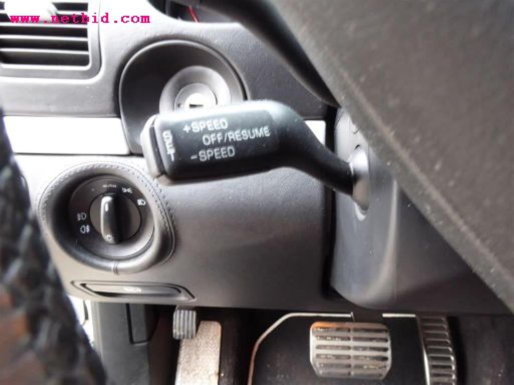 gepflegter Fuhrpark:<br>2 Porsche sowie 3 Harley Davidson-7