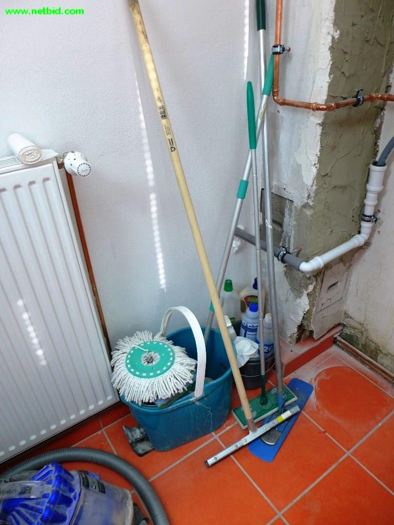 Möbelherstellung, div. Fertigmöbel <br>und Büros-3