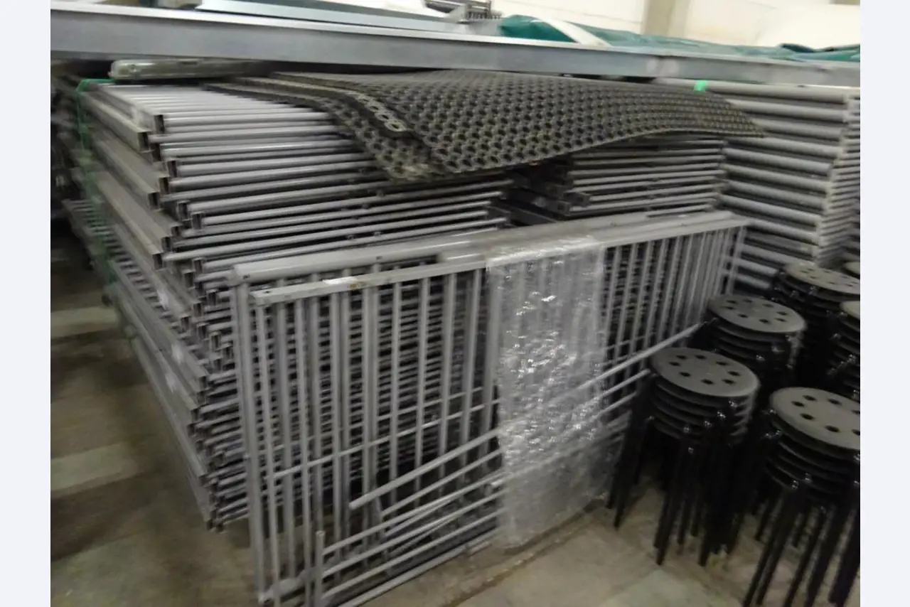 Inflatable halls, blowers, various interior fittings<br>  -3