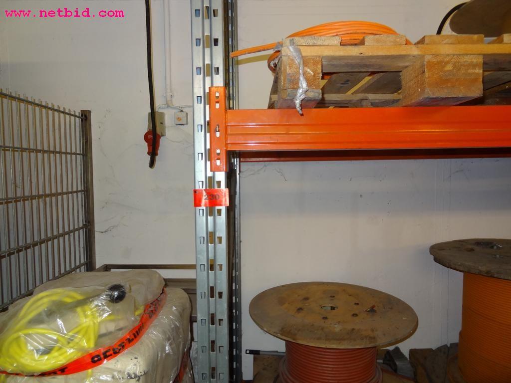 Linhas e máquinas de produção de panificação, equipamento operacional e de escritório e frota de veículos
-2