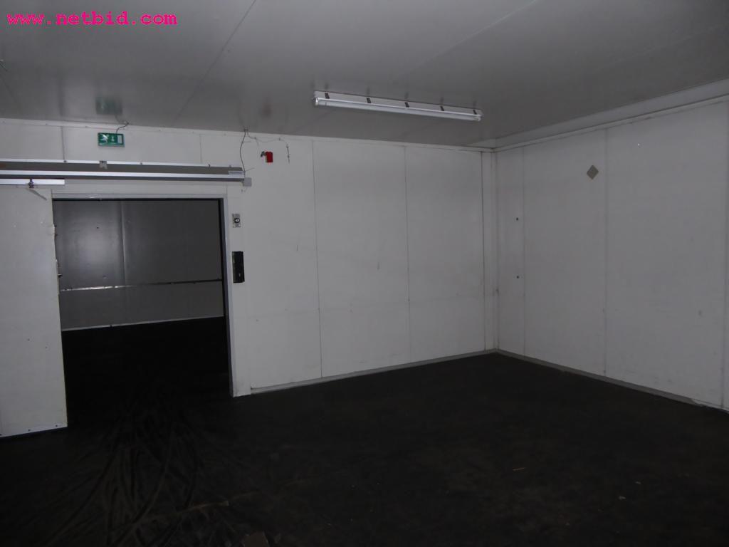 Bäckereiproduktionslinien und -maschinen, Betriebs- und Geschäftsausstattung<br>sowie Fuhrpark 
-8