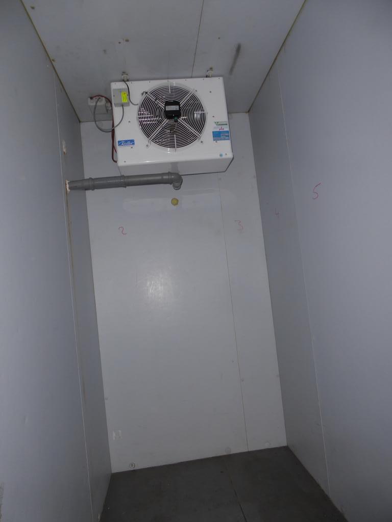 Linhas e máquinas de produção de panificação, equipamento operacional e de escritório e frota de veículos
-4