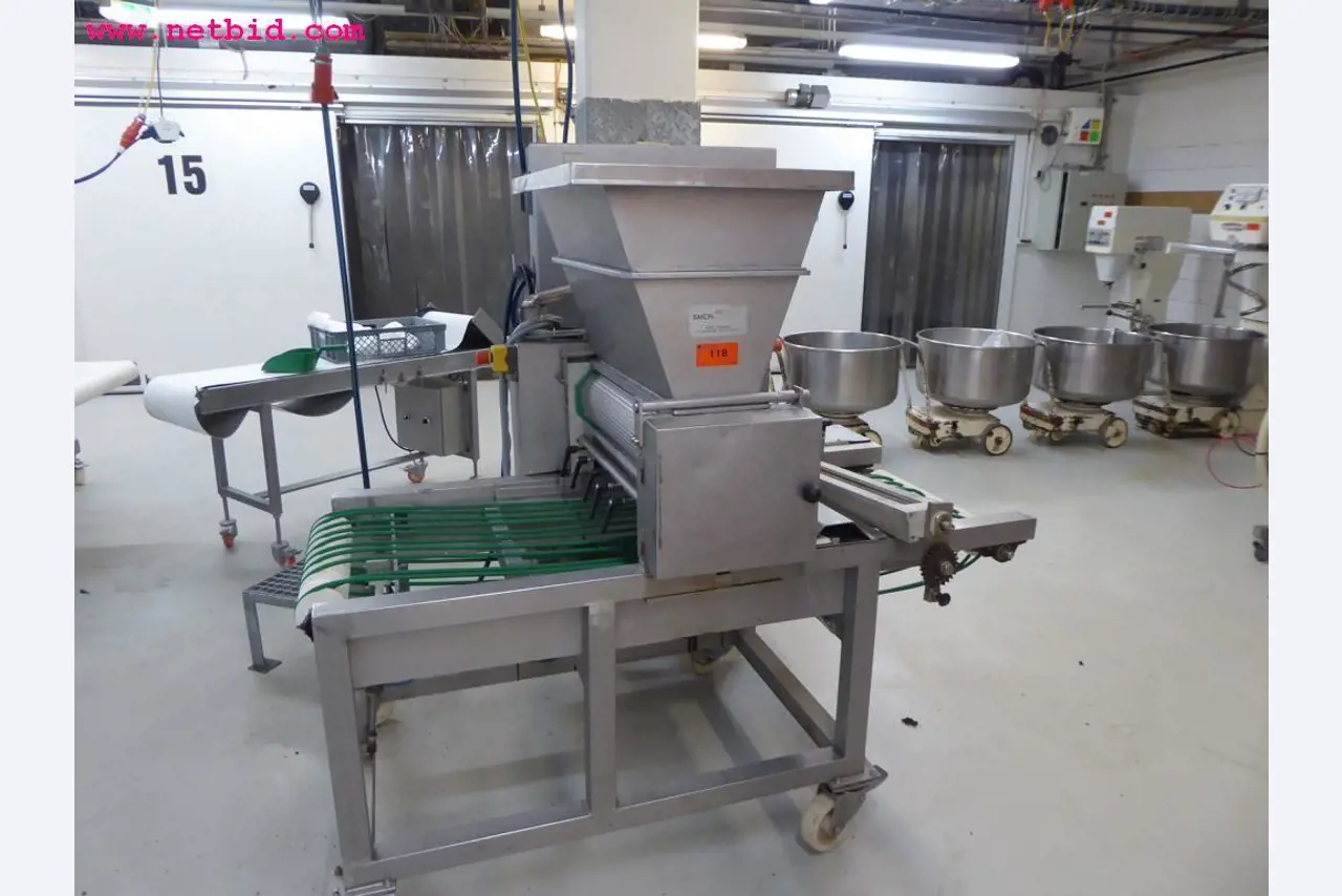 Linhas e máquinas de produção de panificação, equipamento operacional e de escritório e frota de veículos
-1