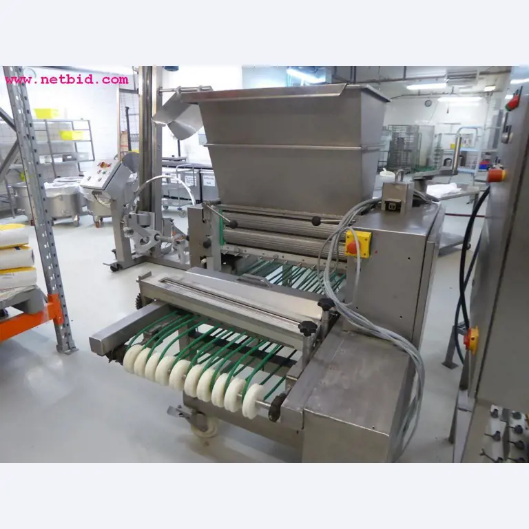 Linhas e máquinas de produção de panificação, equipamento operacional e de escritório e frota de veículos
-3