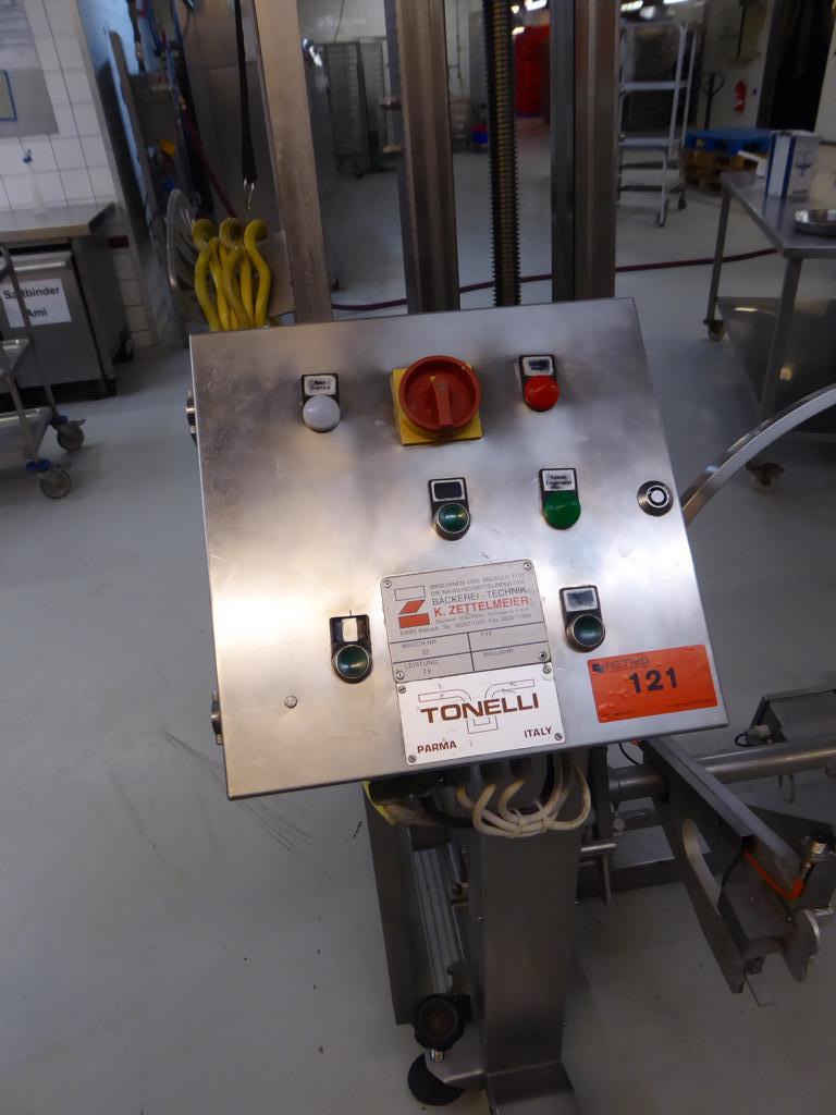 Linhas e máquinas de produção de panificação, equipamento operacional e de escritório e frota de veículos
-2