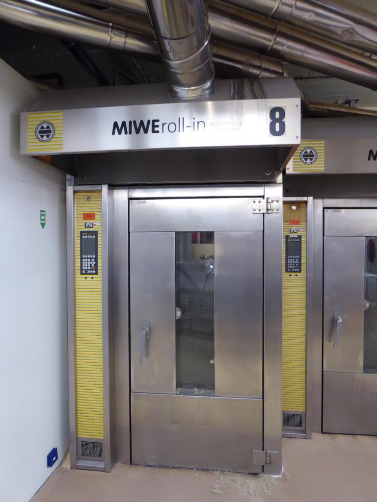 Linhas e máquinas de produção de panificação, equipamento operacional e de escritório e frota de veículos
-1