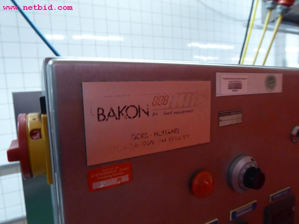 Linhas e máquinas de produção de panificação, equipamento operacional e de escritório e frota de veículos
-5