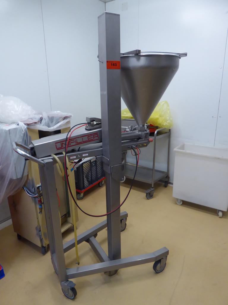 Linhas e máquinas de produção de panificação, equipamento operacional e de escritório e frota de veículos
-1