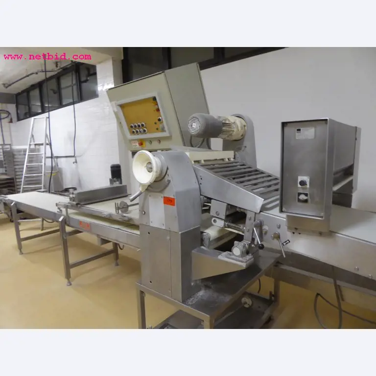 Linhas e máquinas de produção de panificação, equipamento operacional e de escritório e frota de veículos
-3