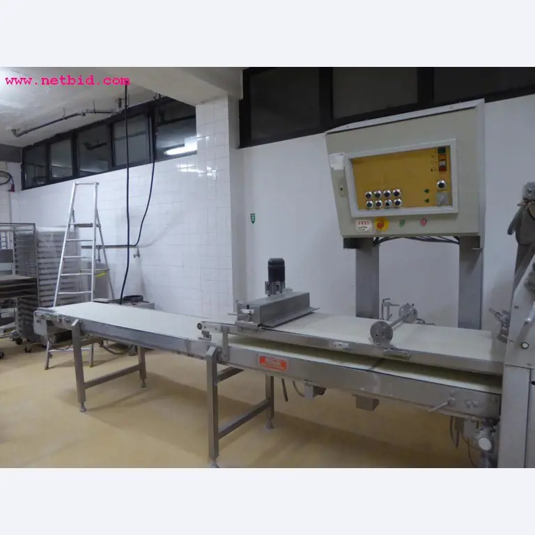 Linhas e máquinas de produção de panificação, equipamento operacional e de escritório e frota de veículos
-4