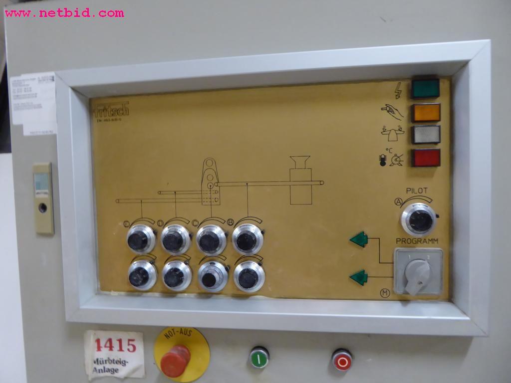 Linhas e máquinas de produção de panificação, equipamento operacional e de escritório e frota de veículos
-5