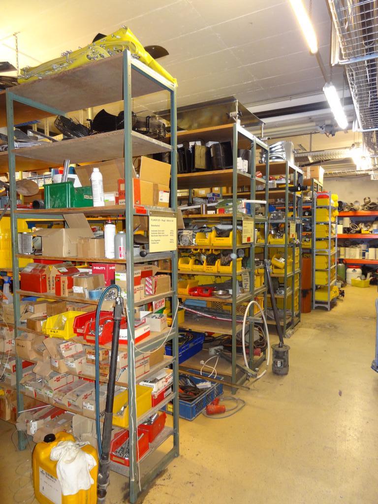 Bäckereiproduktionslinien und -maschinen, Betriebs- und Geschäftsausstattung<br>sowie Fuhrpark 
-1