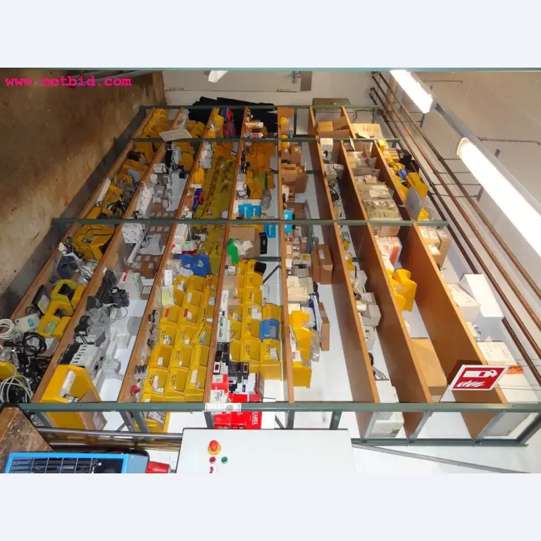 Linhas e máquinas de produção de panificação, equipamento operacional e de escritório e frota de veículos
-5