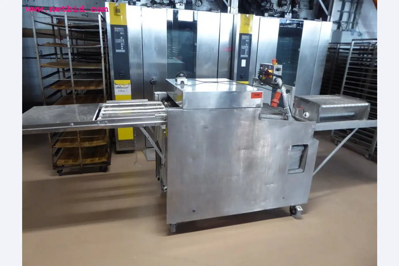Linhas e máquinas de produção de panificação, equipamento operacional e de escritório e frota de veículos
-2