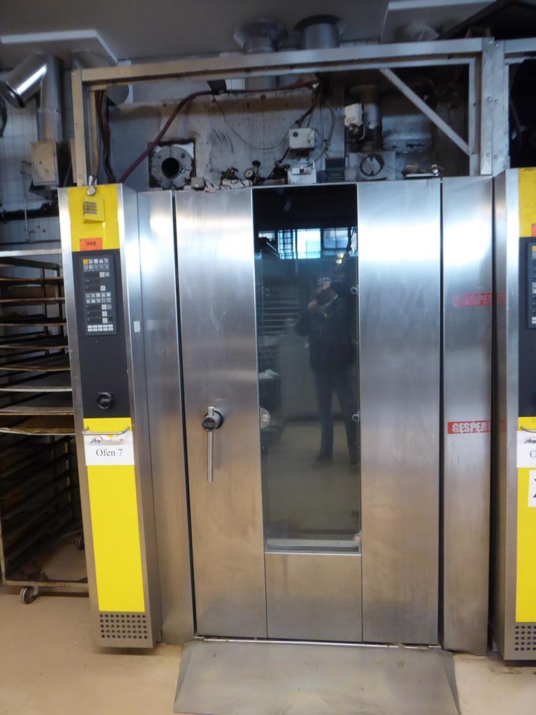 Linhas e máquinas de produção de panificação, equipamento operacional e de escritório e frota de veículos
-1