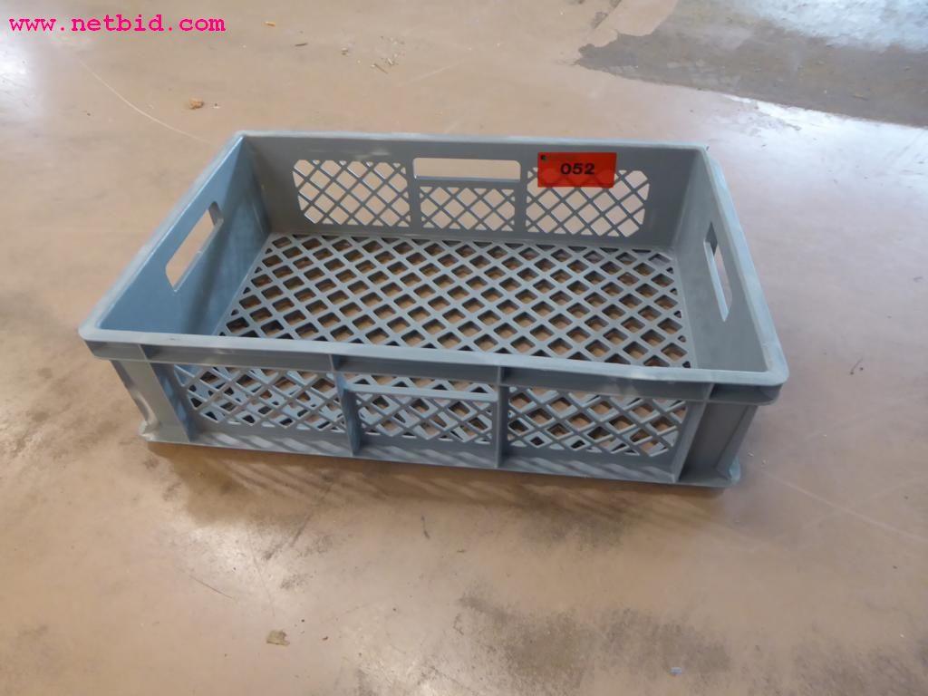 Linhas e máquinas de produção de panificação, equipamento operacional e de escritório e frota de veículos
-2