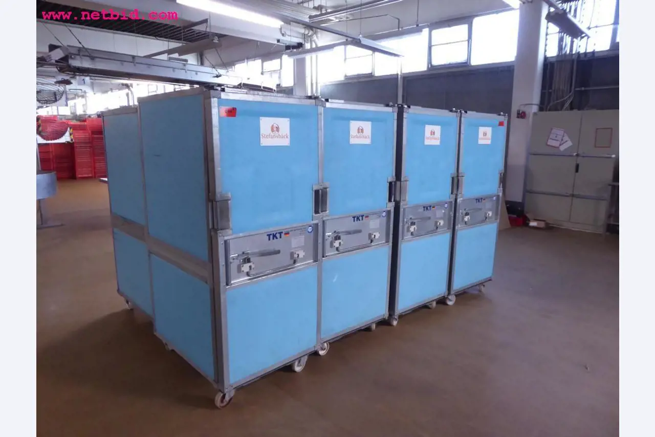 Linhas e máquinas de produção de panificação, equipamento operacional e de escritório e frota de veículos
-1