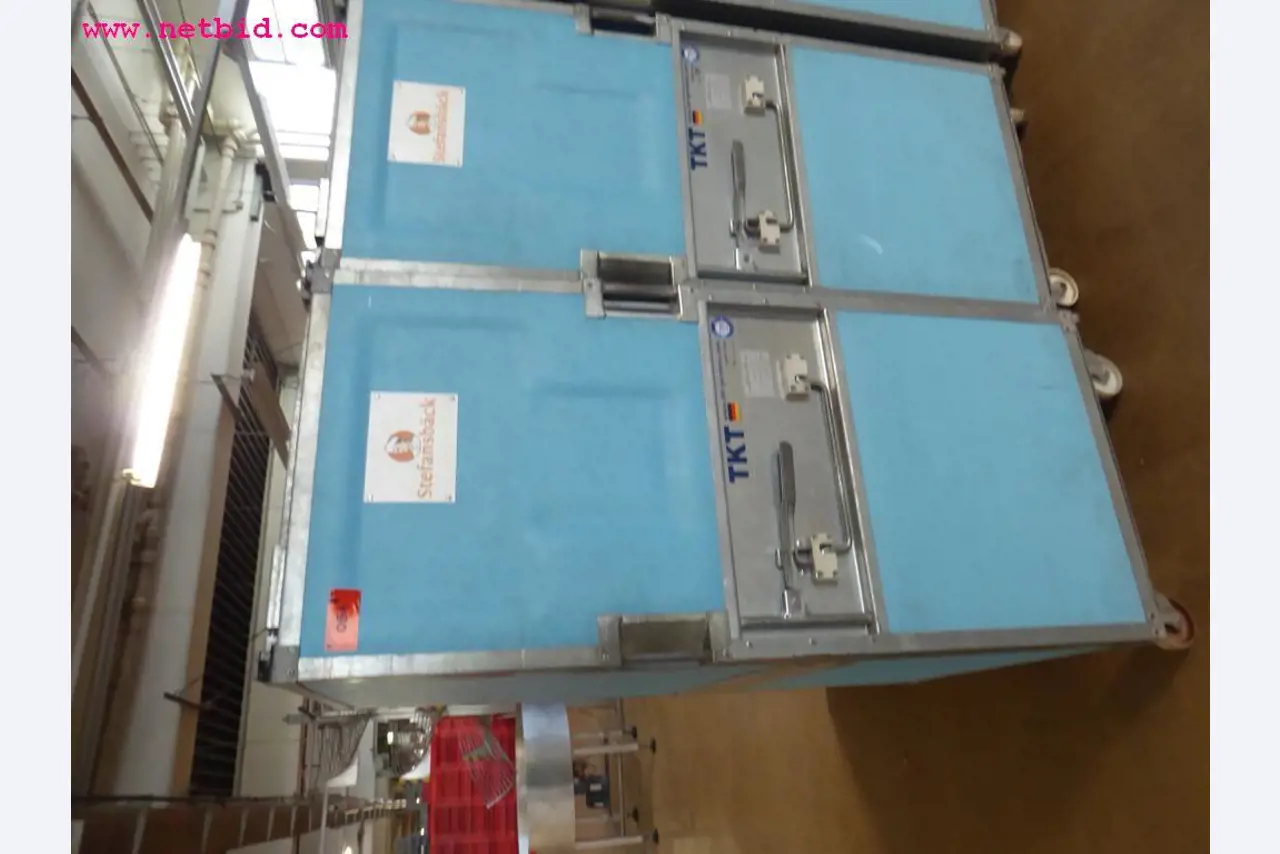 Linhas e máquinas de produção de panificação, equipamento operacional e de escritório e frota de veículos
-2