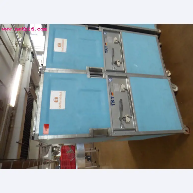 Linhas e máquinas de produção de panificação, equipamento operacional e de escritório e frota de veículos
-2