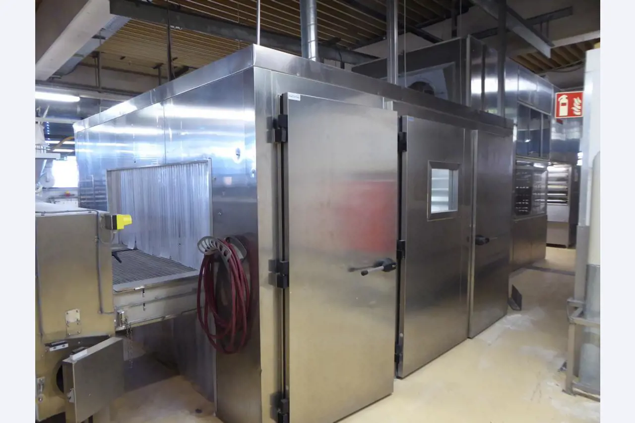 Bäckereiproduktionslinien und -maschinen, Betriebs- und Geschäftsausstattung<br>sowie Fuhrpark 
-7