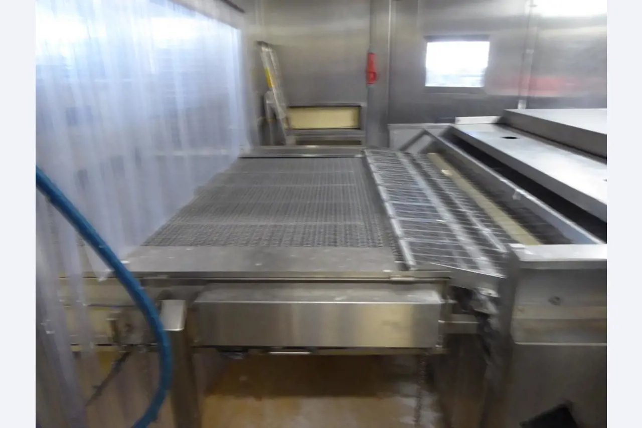 Bäckereiproduktionslinien und -maschinen, Betriebs- und Geschäftsausstattung<br>sowie Fuhrpark 
-9