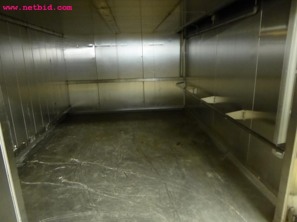 Linhas e máquinas de produção de panificação, equipamento operacional e de escritório e frota de veículos
-4