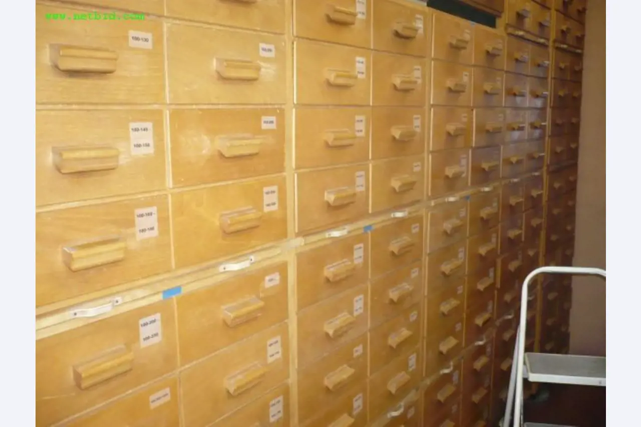 Máquinas, equipamento mecânico e equipamento de escritório e comercial<br>-4