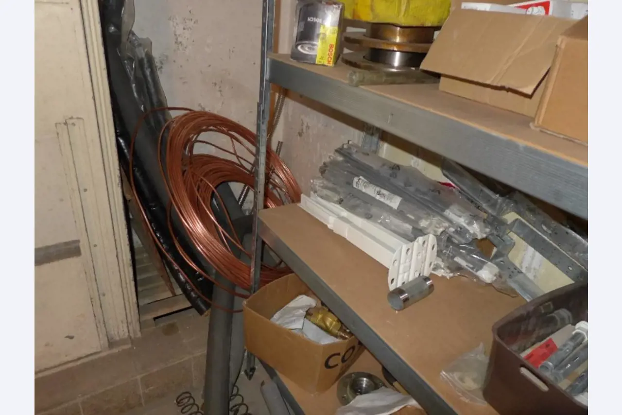 Machines and vehicles from the field of heating, installation, photovoltaic, solar thermal-16