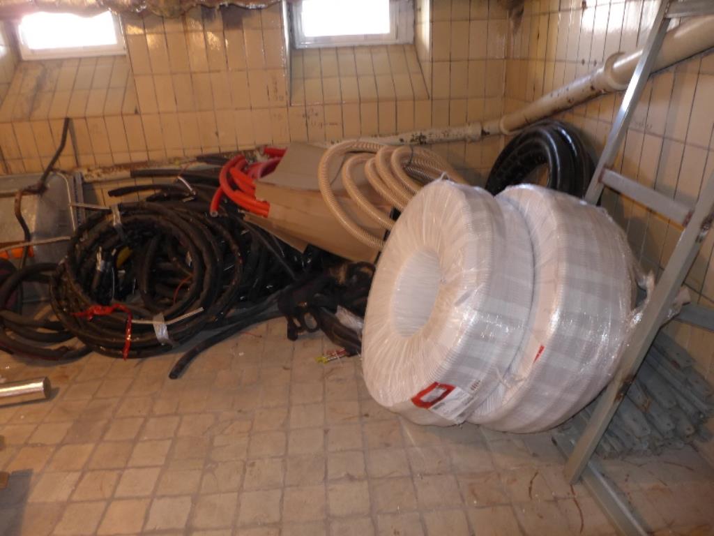 Machines and vehicles from the field of heating, installation, photovoltaic, solar thermal-25