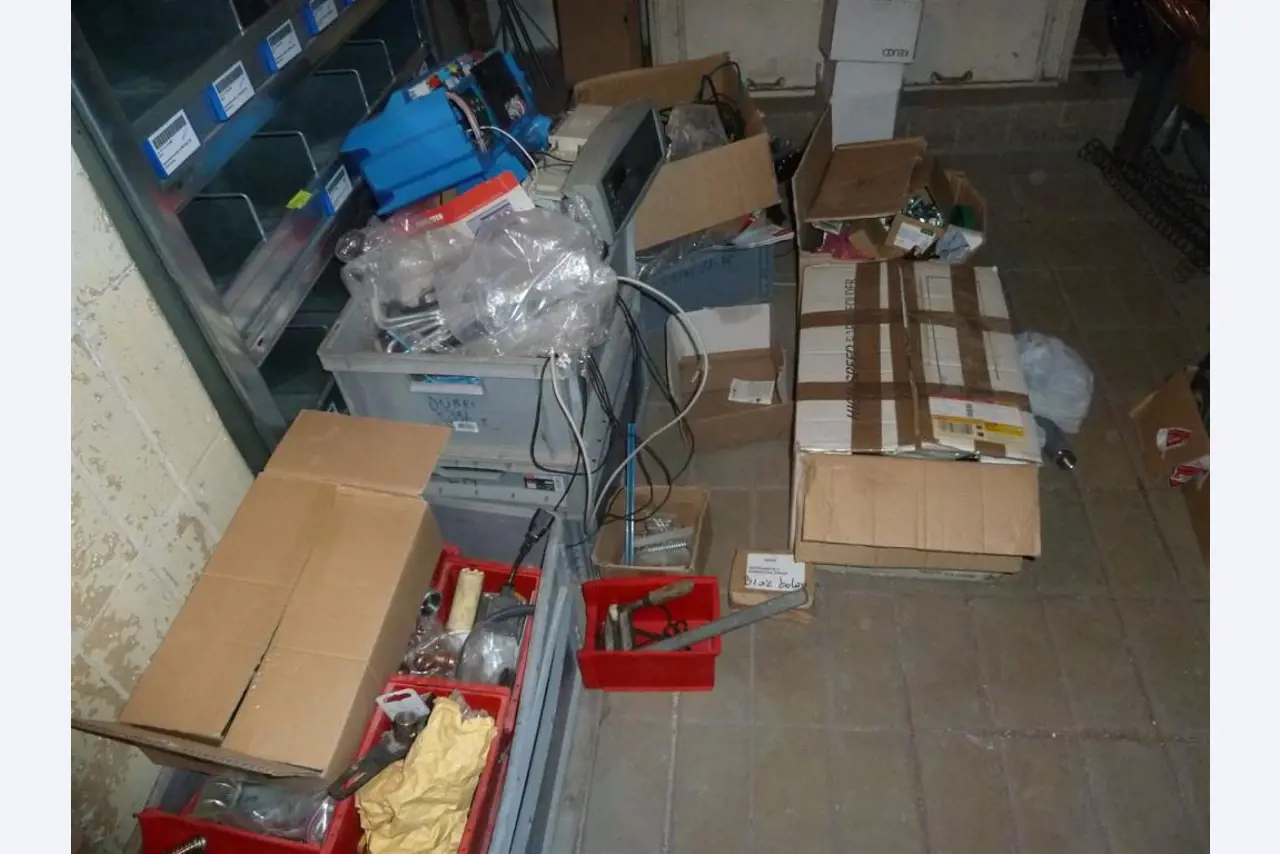 Machines and vehicles from the field of heating, installation, photovoltaic, solar thermal-5