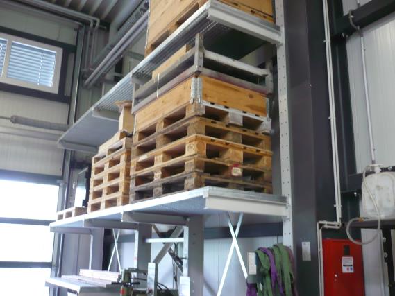 gepflegte Werkzeugmaschinen zur Stahlbearbeitung-11