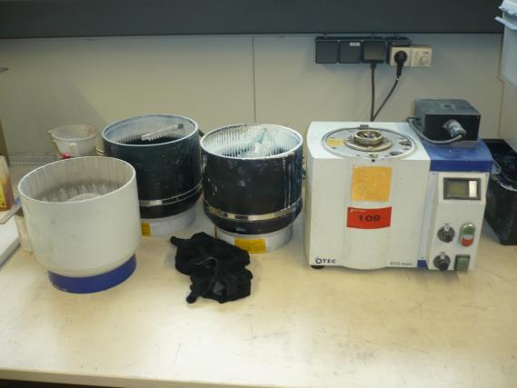 gepflegte Werkzeugmaschinen zur Stahlbearbeitung-13