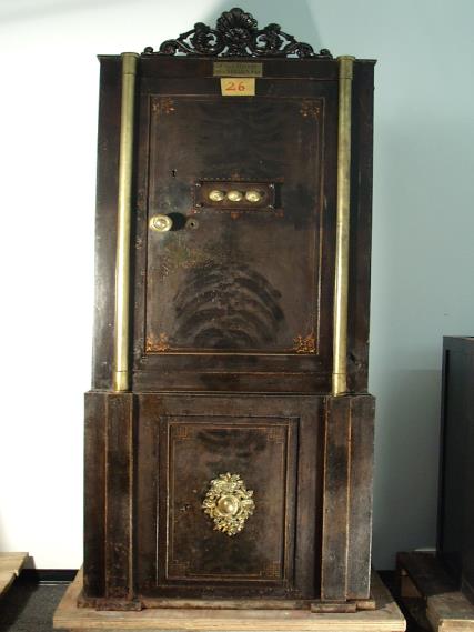 gepflegte Werkzeugmaschinen zur Stahlbearbeitung-4