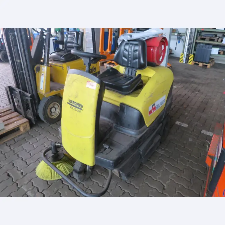 forklift trucks and car pool<br>-1