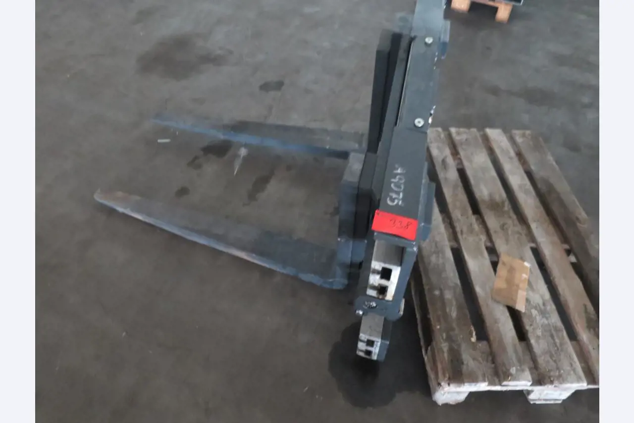 forklift trucks and car pool<br>-2