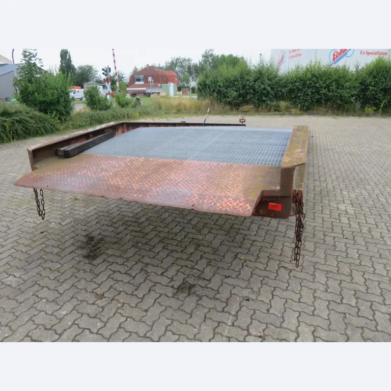 forklift trucks and car pool<br>-1