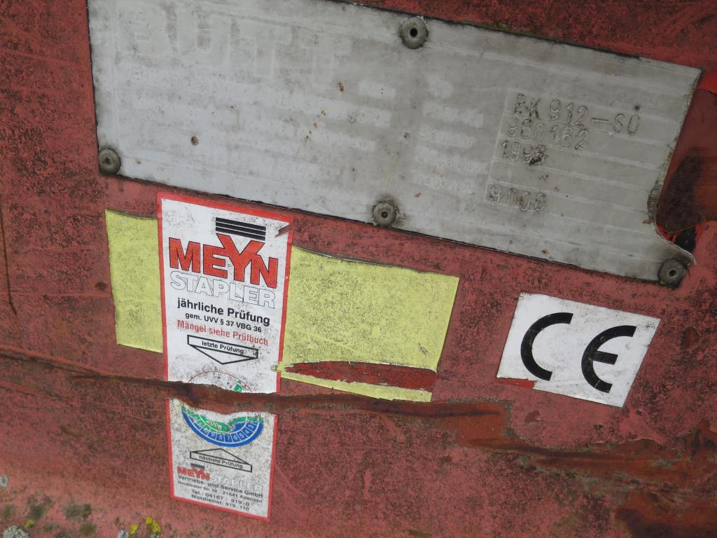 forklift trucks and car pool<br>-3