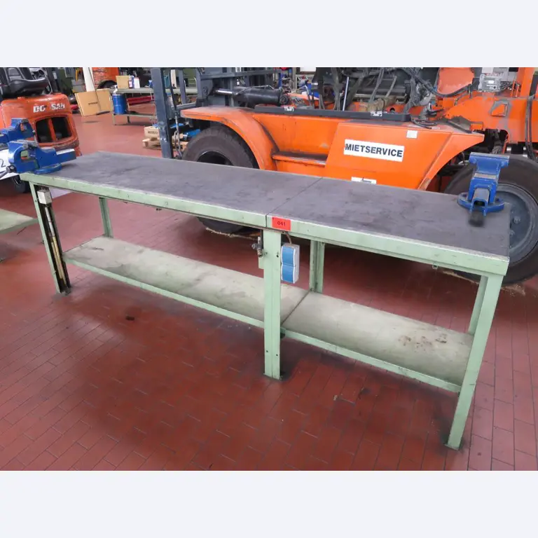 forklift trucks and car pool<br>-1