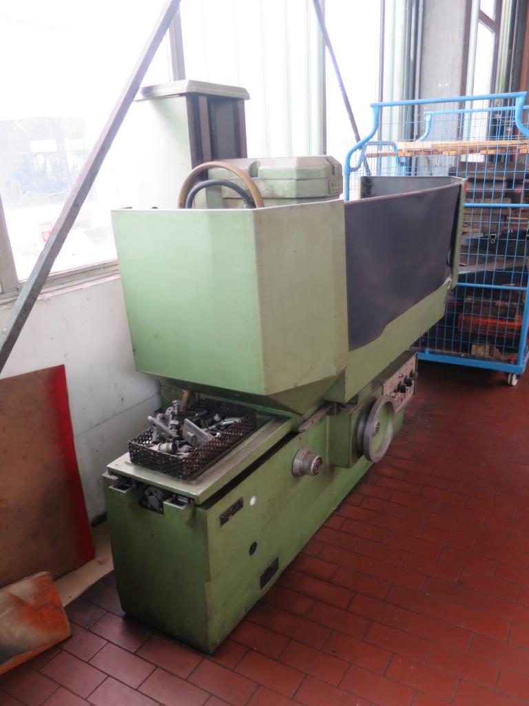 forklift trucks and car pool<br>-3